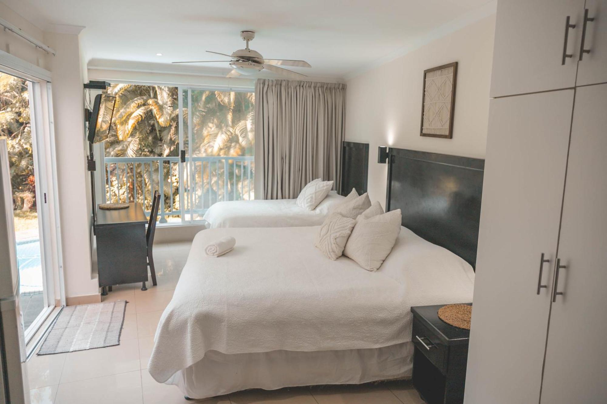 Beside Still Waters Boutique Hotel Durban Esterno foto