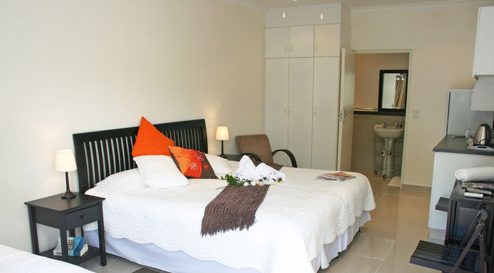 Beside Still Waters Boutique Hotel Durban Esterno foto